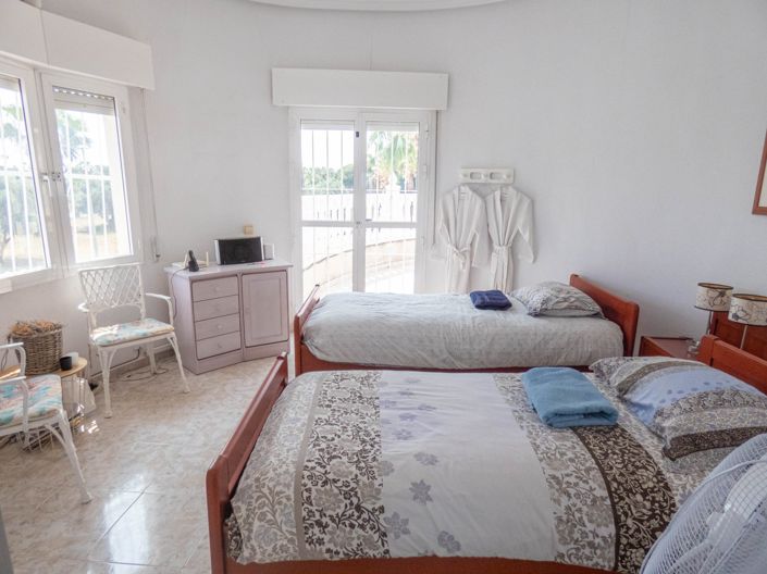 Image No.13-6 Bed Villa for sale