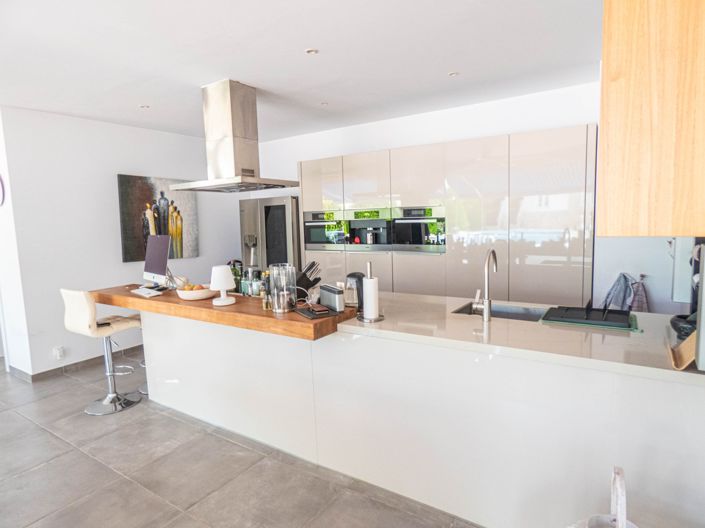 Image No.30-6 Bed Villa for sale