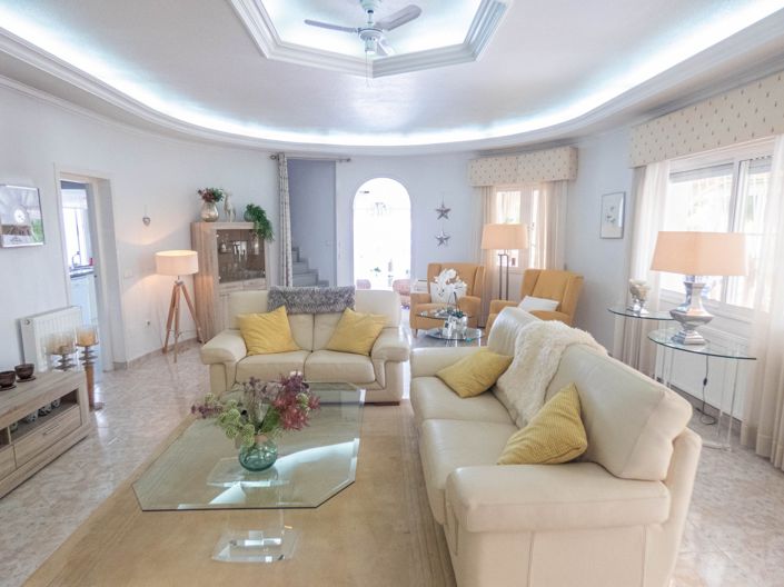 Image No.4-6 Bed Villa for sale