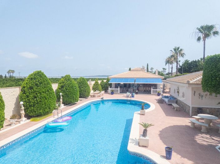 Image No.42-6 Bed Villa for sale