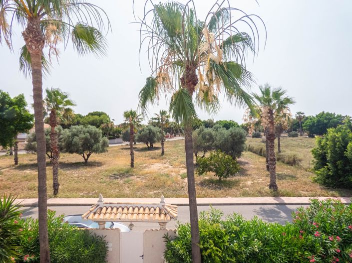 Image No.48-6 Bed Villa for sale