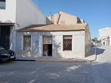 1 - Los Montesinos, Maison