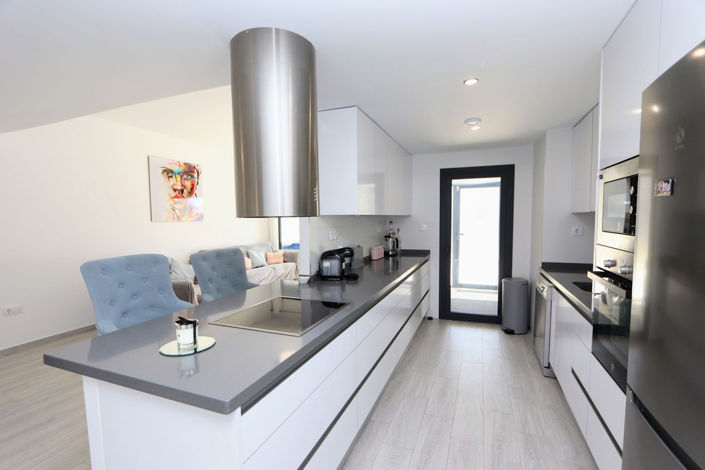 Image No.15-3 Bed Apartment for sale