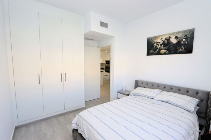 Image No.17-3 Bed Apartment for sale