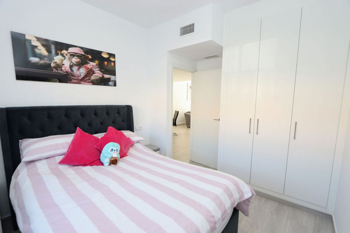 Image No.19-3 Bed Apartment for sale