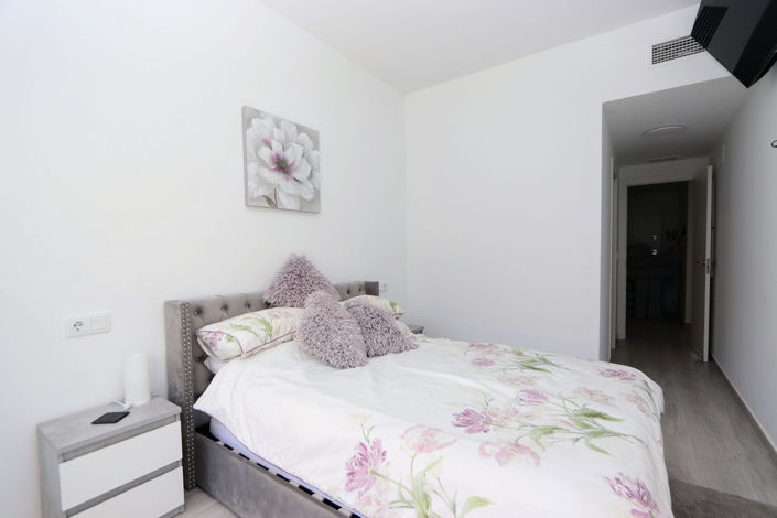 Image No.21-3 Bed Apartment for sale