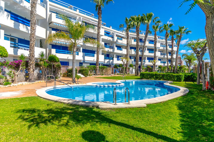 Image No.2-Appartement de 2 chambres à vendre à Orihuela Costa