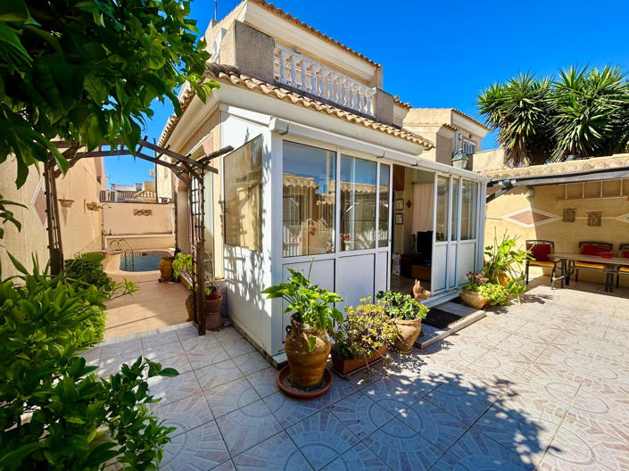 Image No.12-3 Bed Villa for sale