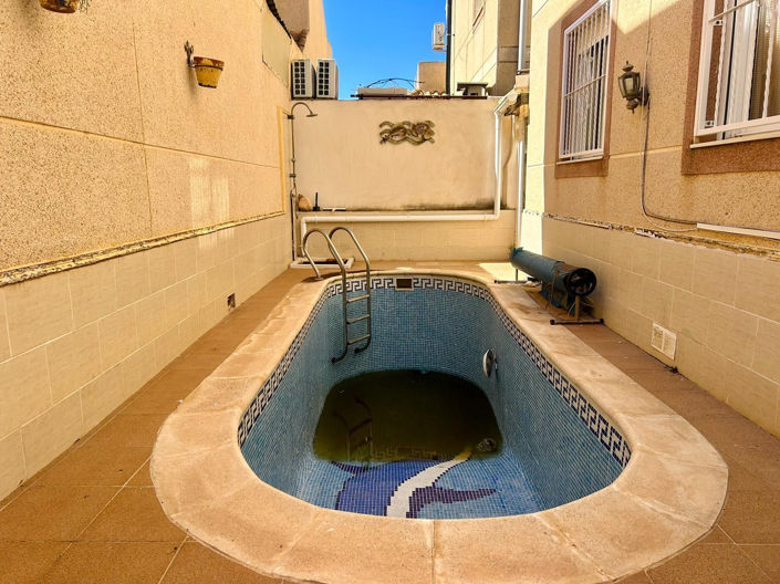 Image No.22-3 Bed Villa for sale