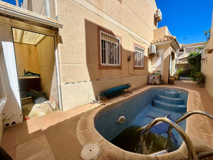 Image No.24-3 Bed Villa for sale