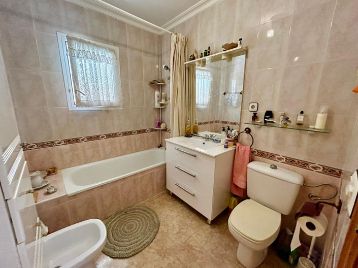 Image No.47-3 Bed Villa for sale