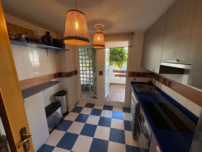 Image No.8-Propriété de 2 chambres à vendre à Estepona