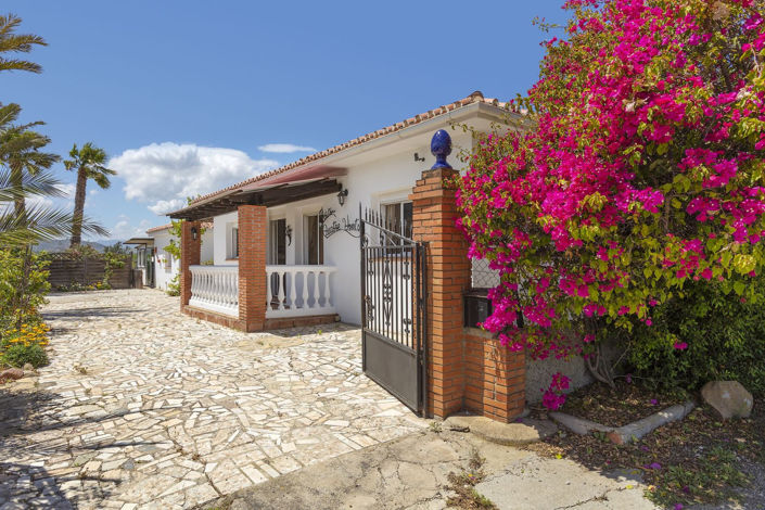 Image No.2-4 Bed Finca for sale
