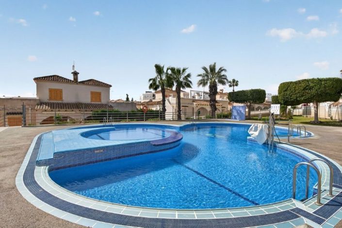 Image No.25-4 Bed Quad for sale
