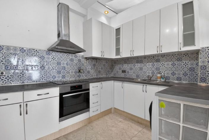 Image No.6-4 Bed Quad for sale