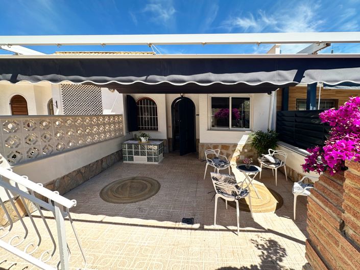 Image No.2-3 Bed Townhouse for sale
