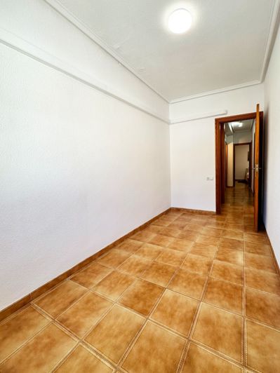 Image No.22-3 Bed Townhouse for sale
