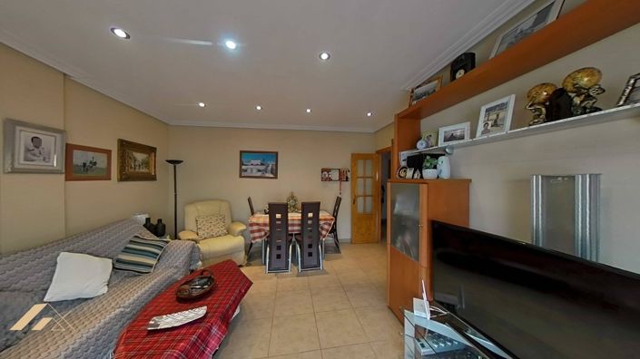 Image No.10-4 Bed Apartment for sale