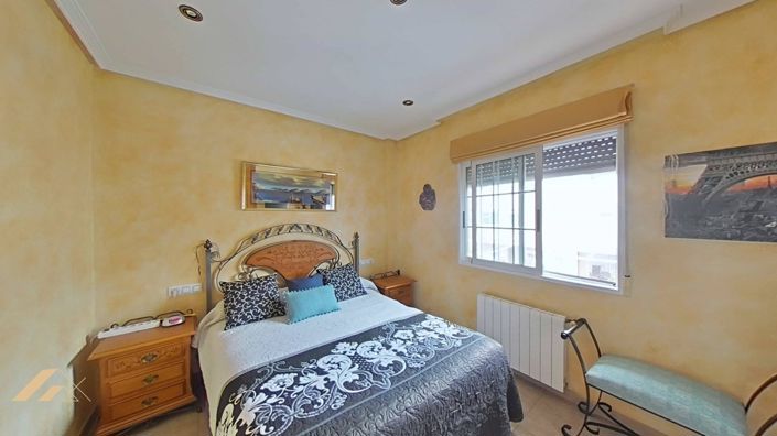 Image No.19-4 Bed Apartment for sale