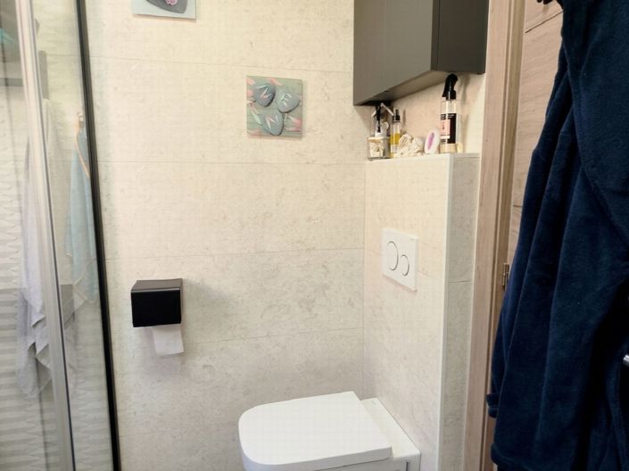 Image No.16-3 Bed Property for sale