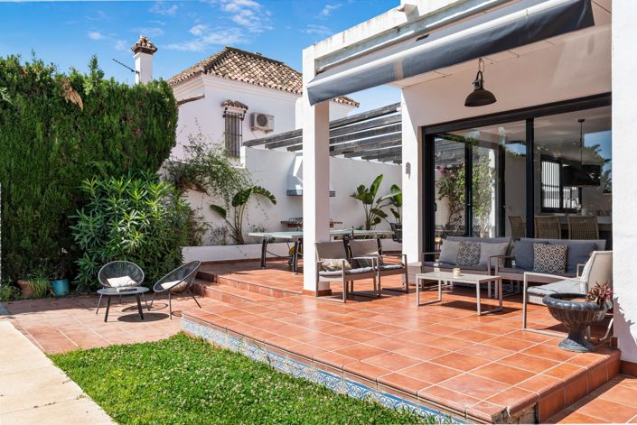 Image No.3-6 Bed Villa for sale