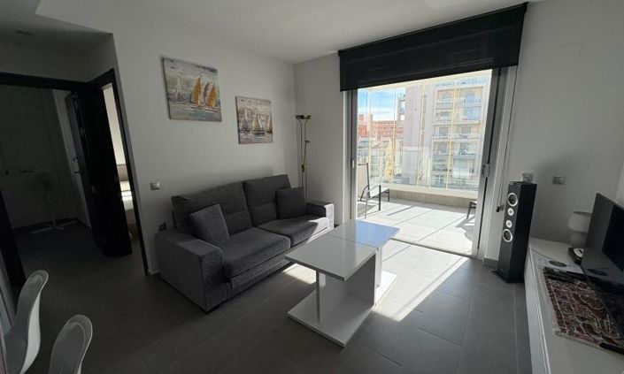 Image No.18-2 Bed House for sale