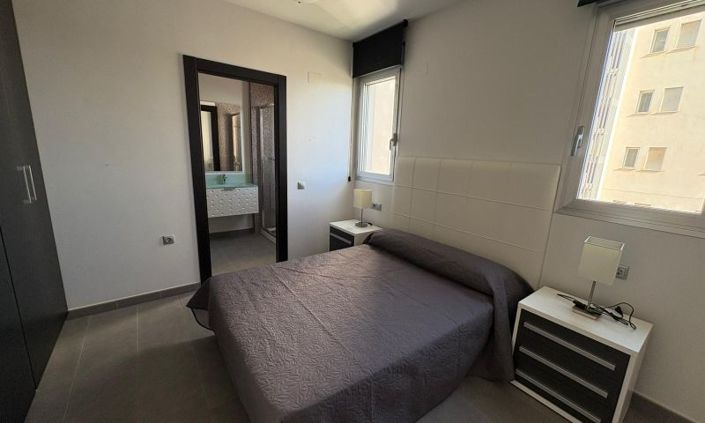 Image No.26-2 Bed House for sale