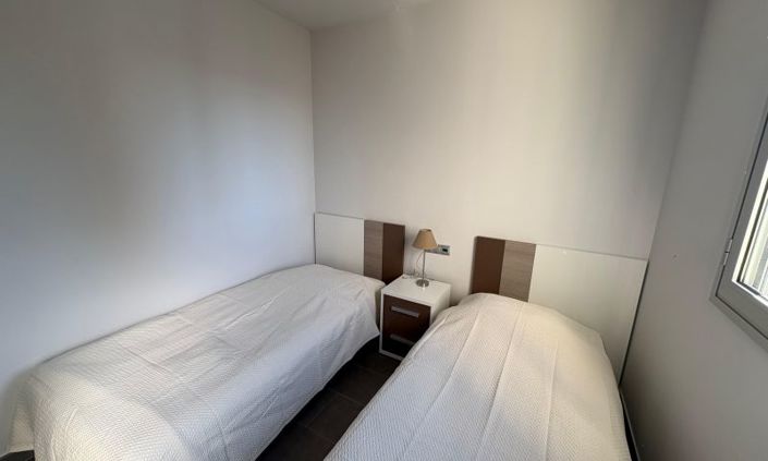 Image No.34-2 Bed House for sale
