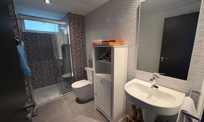 Image No.38-2 Bed House for sale