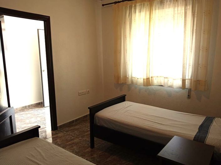 Image No.10-4 Bed House for sale