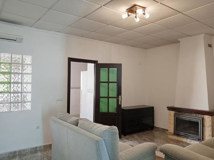 Image No.12-4 Bed House for sale