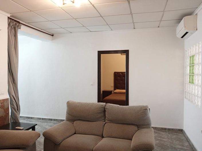 Image No.15-4 Bed House for sale