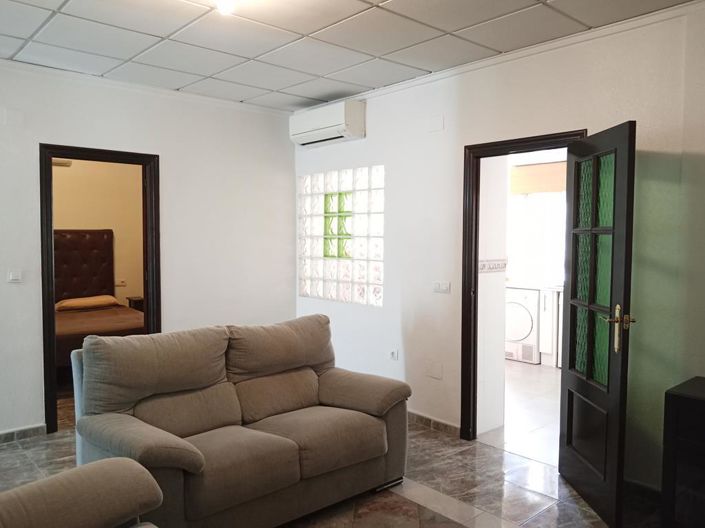 Image No.16-4 Bed House for sale