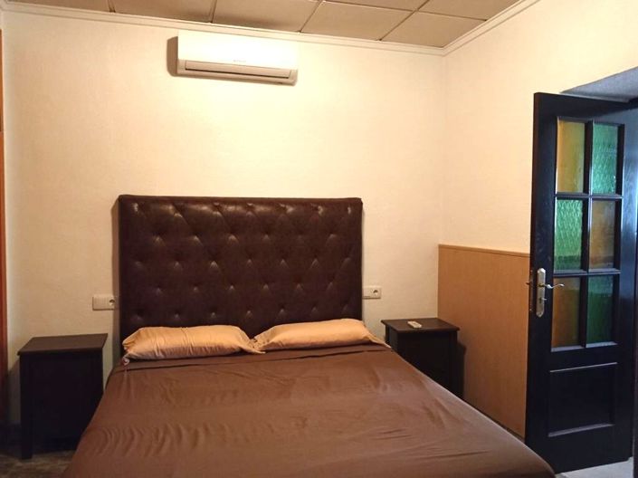 Image No.18-4 Bed House for sale