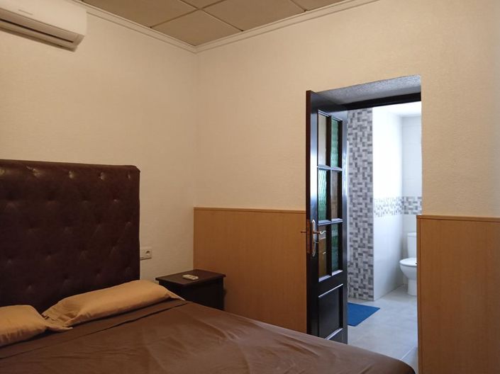 Image No.19-4 Bed House for sale
