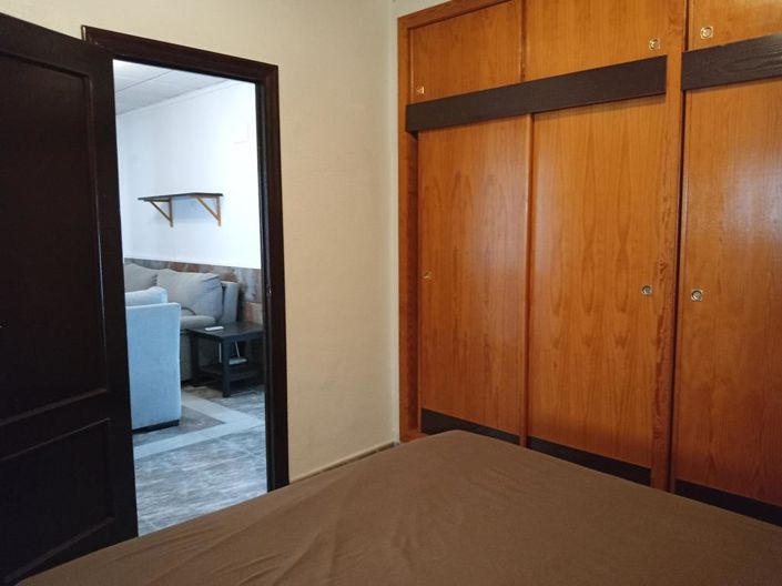 Image No.23-4 Bed House for sale
