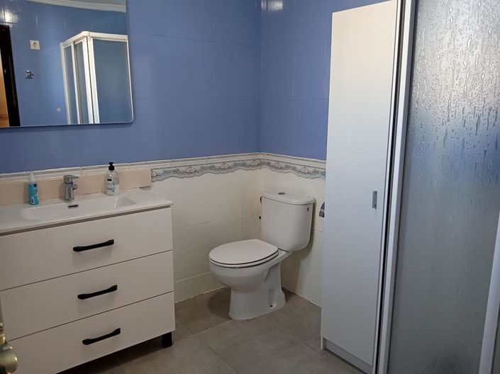 Image No.30-4 Bed House for sale