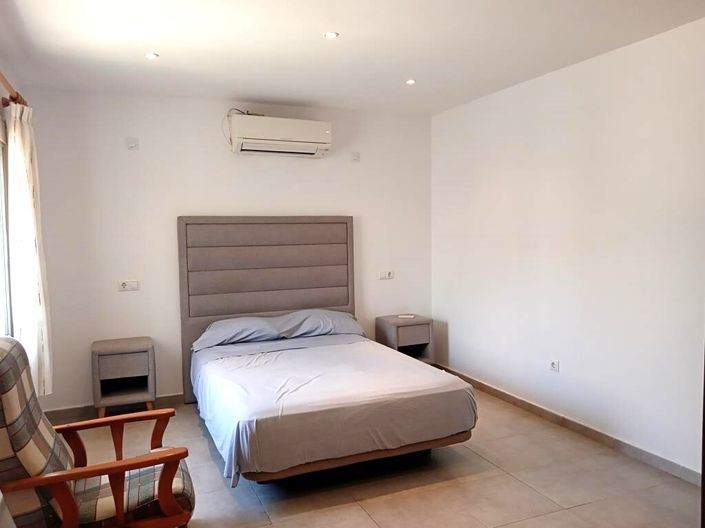 Image No.38-4 Bed House for sale