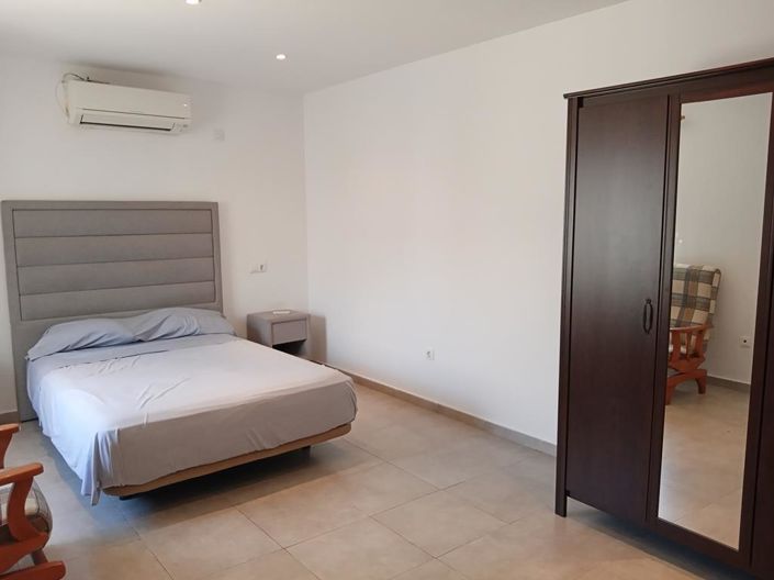 Image No.39-4 Bed House for sale