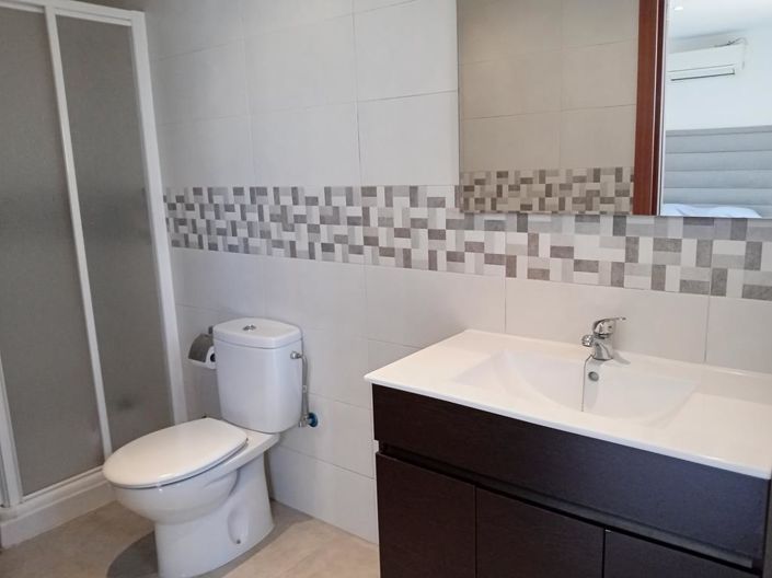 Image No.41-4 Bed House for sale