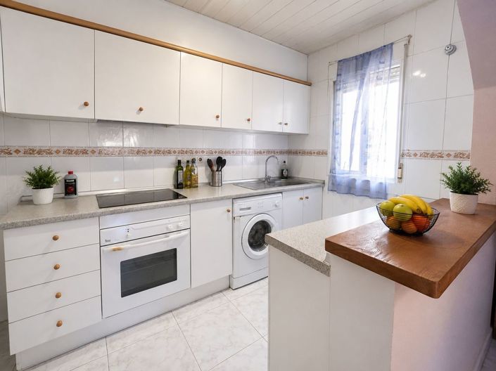 Image No.5-2 Bed Apartment for sale