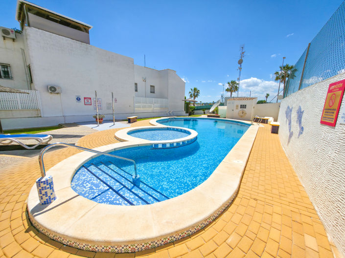Image No.30-2 Bed Apartment for sale
