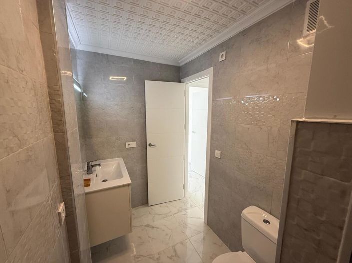 Image No.2-3 Bed House for sale