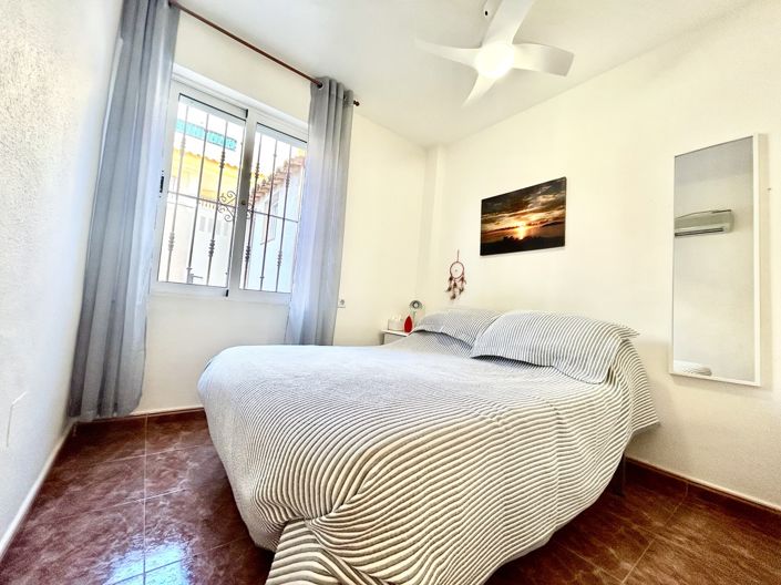 Image No.16-2 Bed Apartment for sale