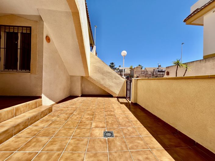 Image No.25-2 Bed Apartment for sale