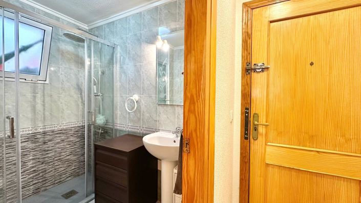 Image No.17-2 Bed Apartment for sale