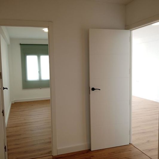 Image No.12-3 Bed Apartment for sale