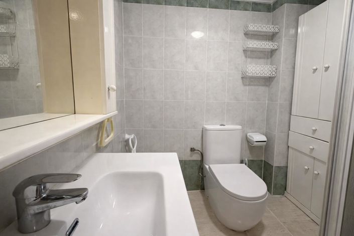 Image No.10-2 Bed Apartment for sale