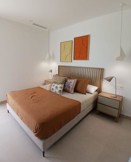 Image No.7-3 Bed House for sale