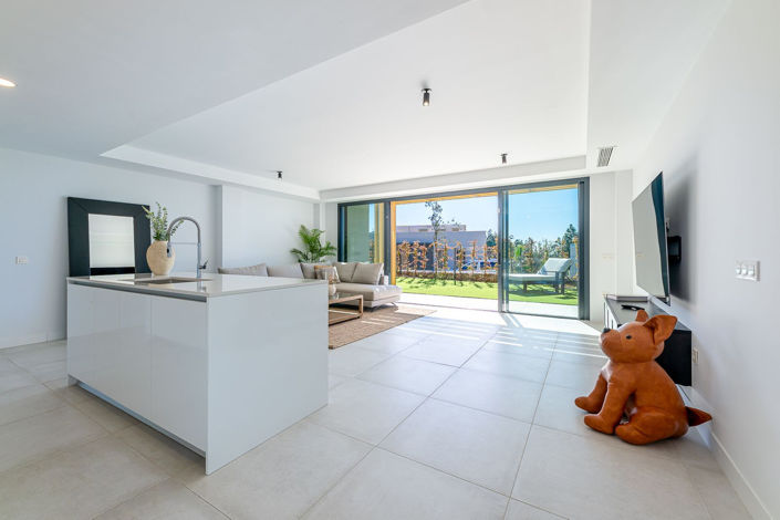 Image No.7-4 Bed House for sale